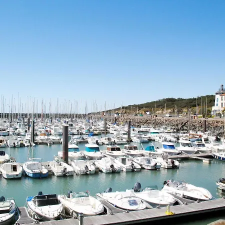 Roses Tremieres By Interhome Talmont-Saint-Hilaire