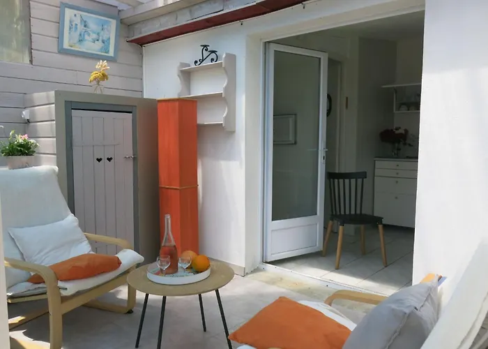 Roses Tremieres By Interhome בית נופש *